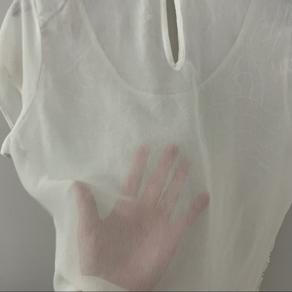 Willow & Clay Sheer White Blouse with Beaded Flower Design - Picture 12 of 13
